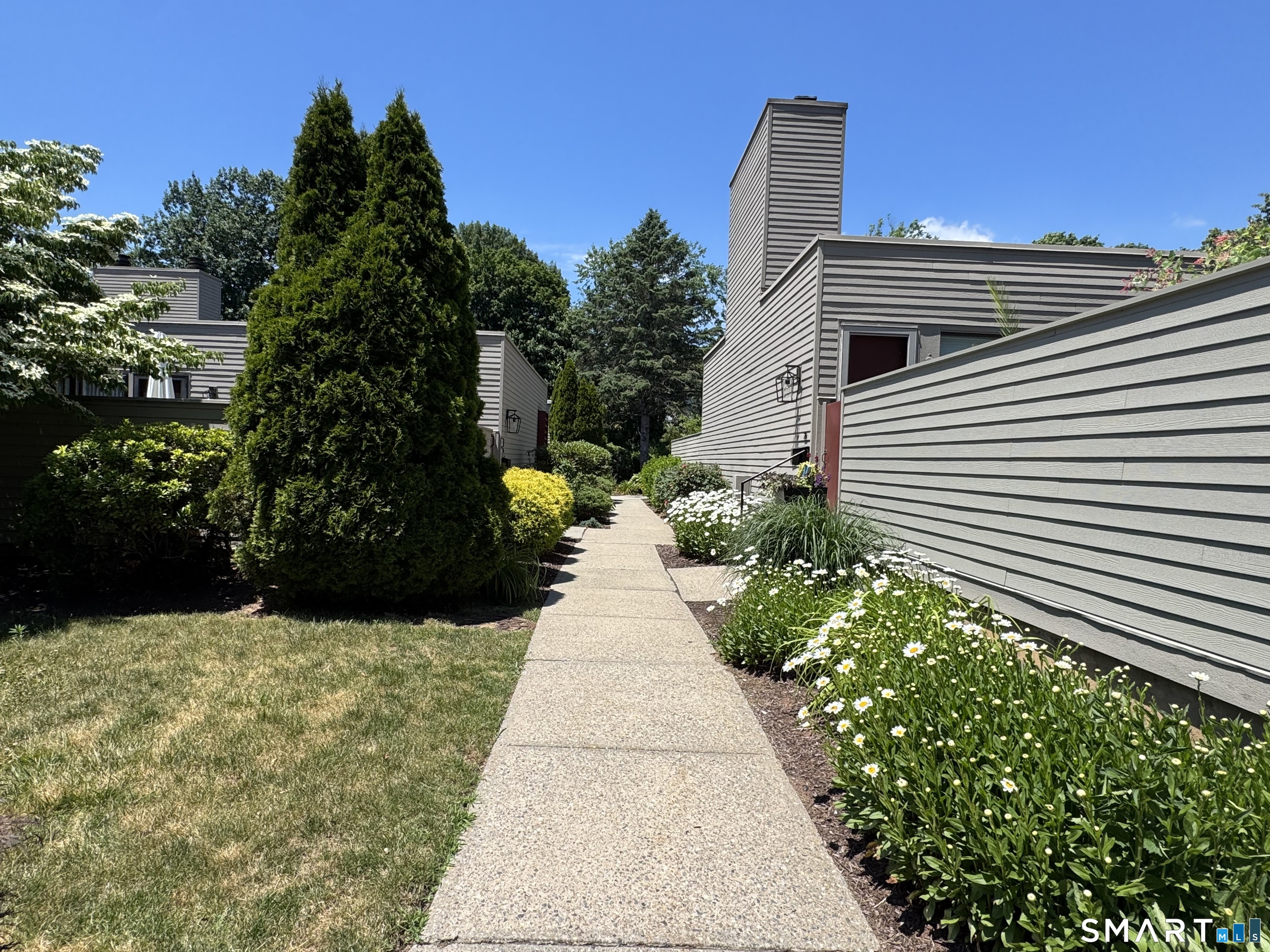 25 Charlton Hill Road Hamden CT 06518