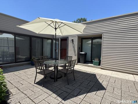 25 Charlton Hill Road Hamden CT 06518