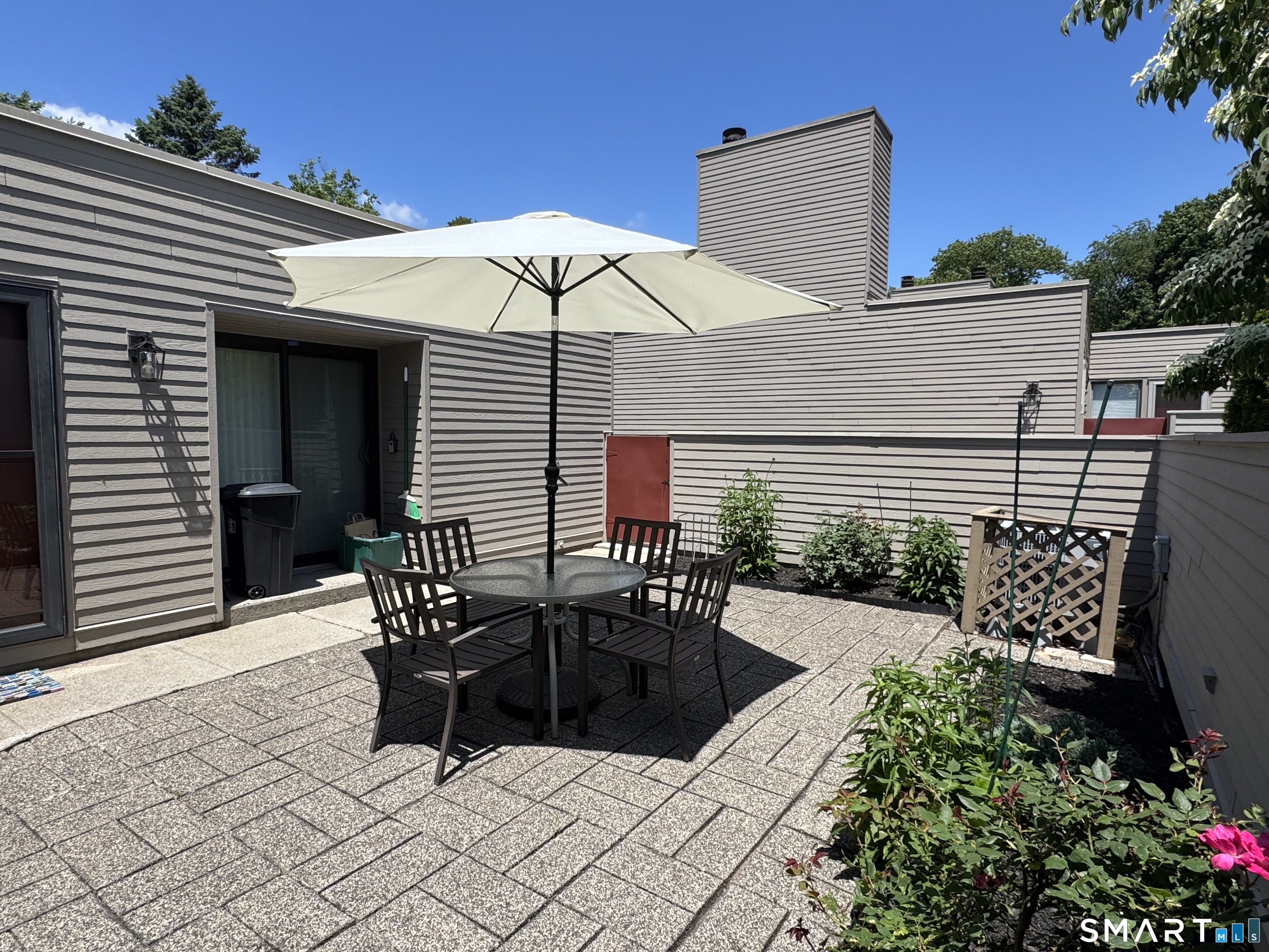 25 Charlton Hill Road Hamden CT 06518