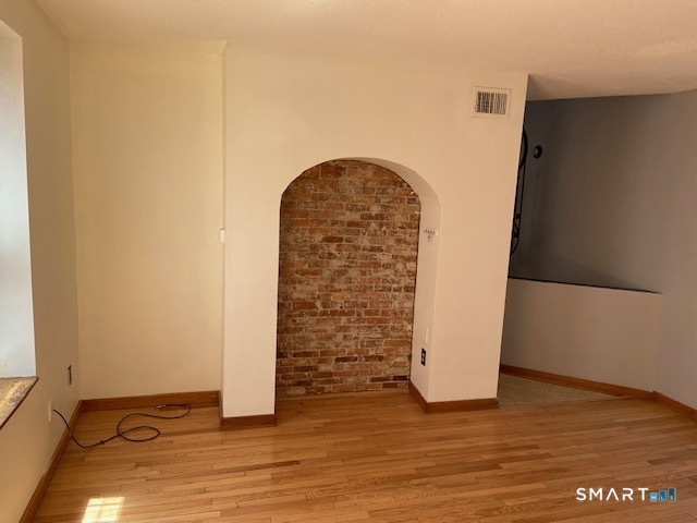 39 Wethersfield Avenue Hartford CT 06114