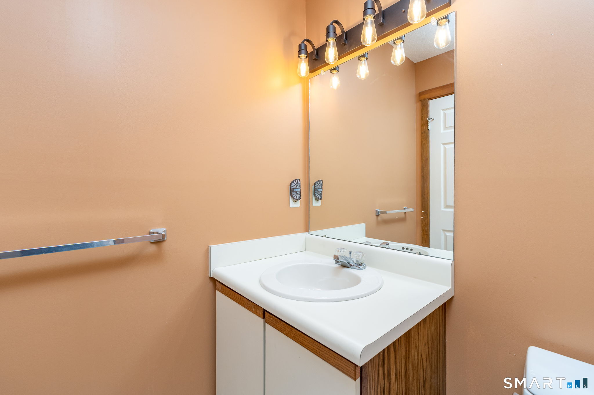 1469 Farmington Avenue Bristol CT 06010