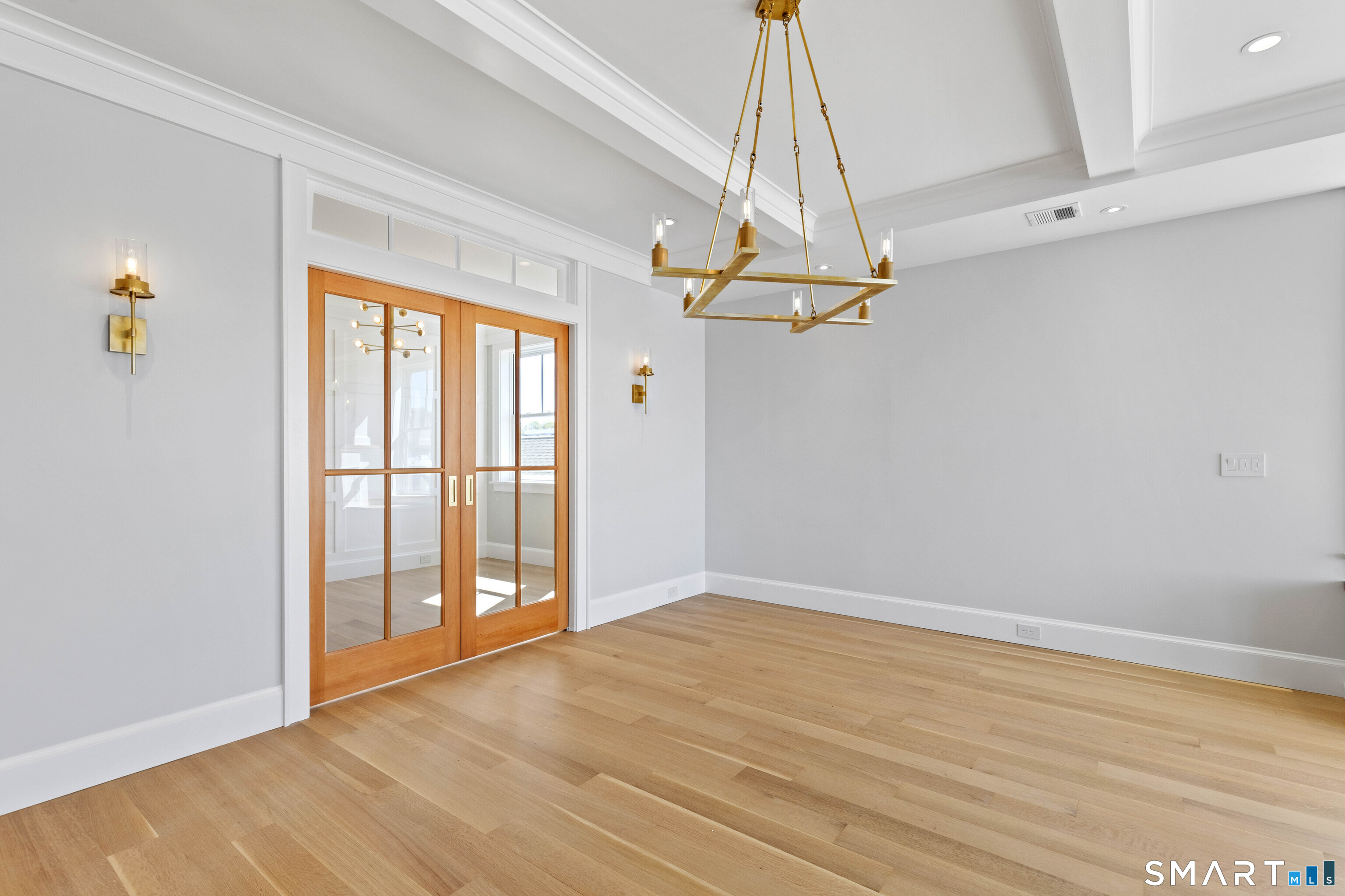 22 West Main Street Groton CT 06355
