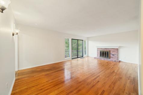 73 Heritage Village Southbury CT 06488