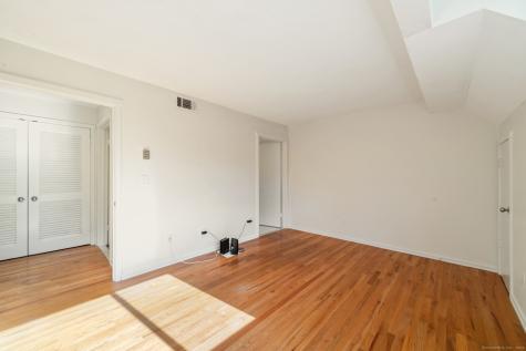 73 Heritage Village Southbury CT 06488