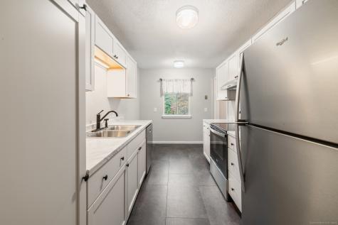 73 Heritage Village Southbury CT 06488