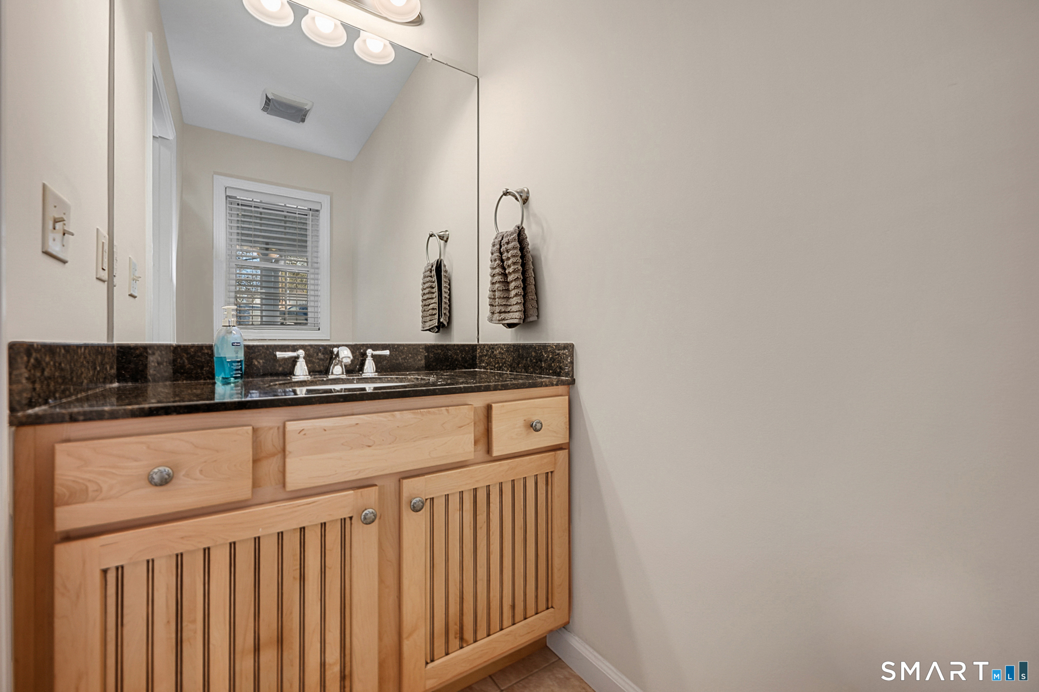 330 Crystal Avenue New London CT 06320