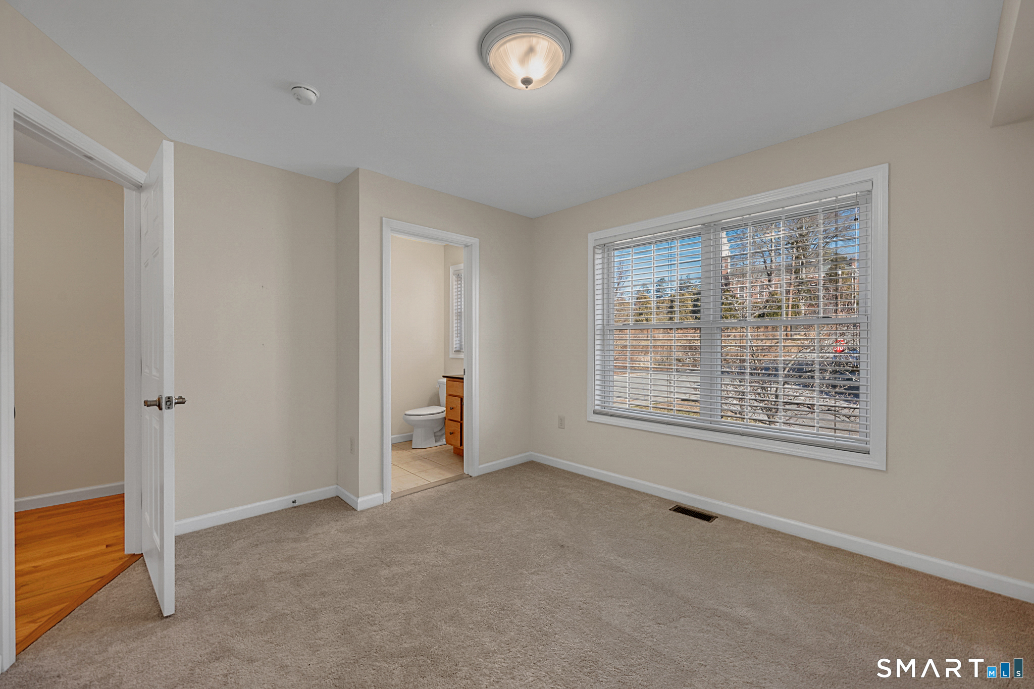 330 Crystal Avenue New London CT 06320