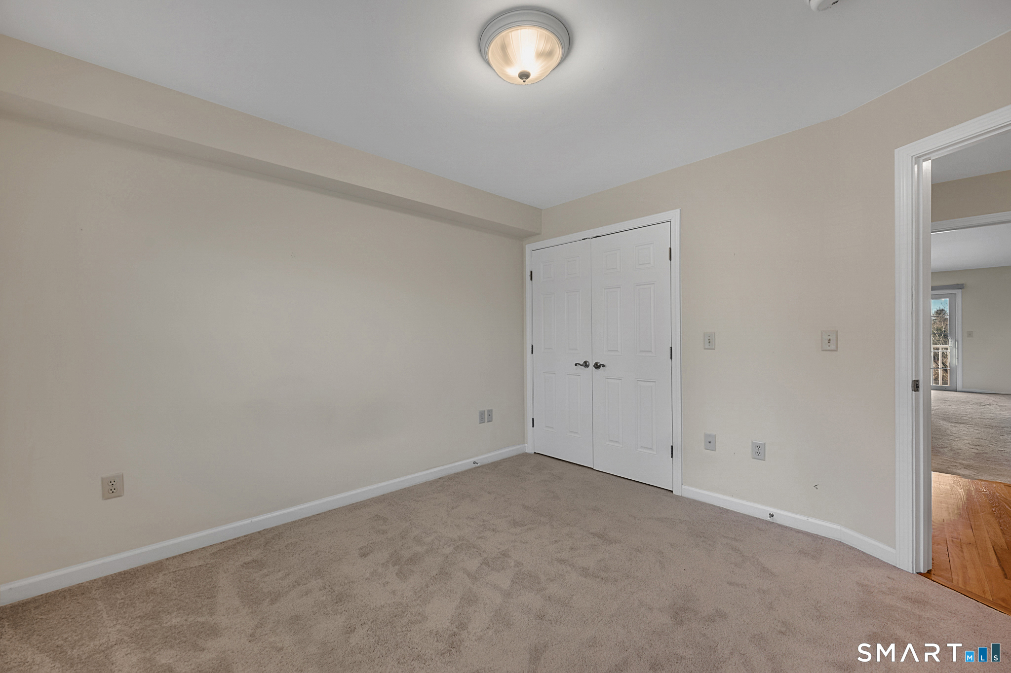 330 Crystal Avenue New London CT 06320