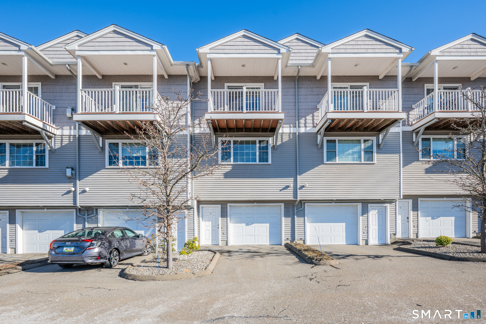 330 Crystal Avenue New London CT 06320