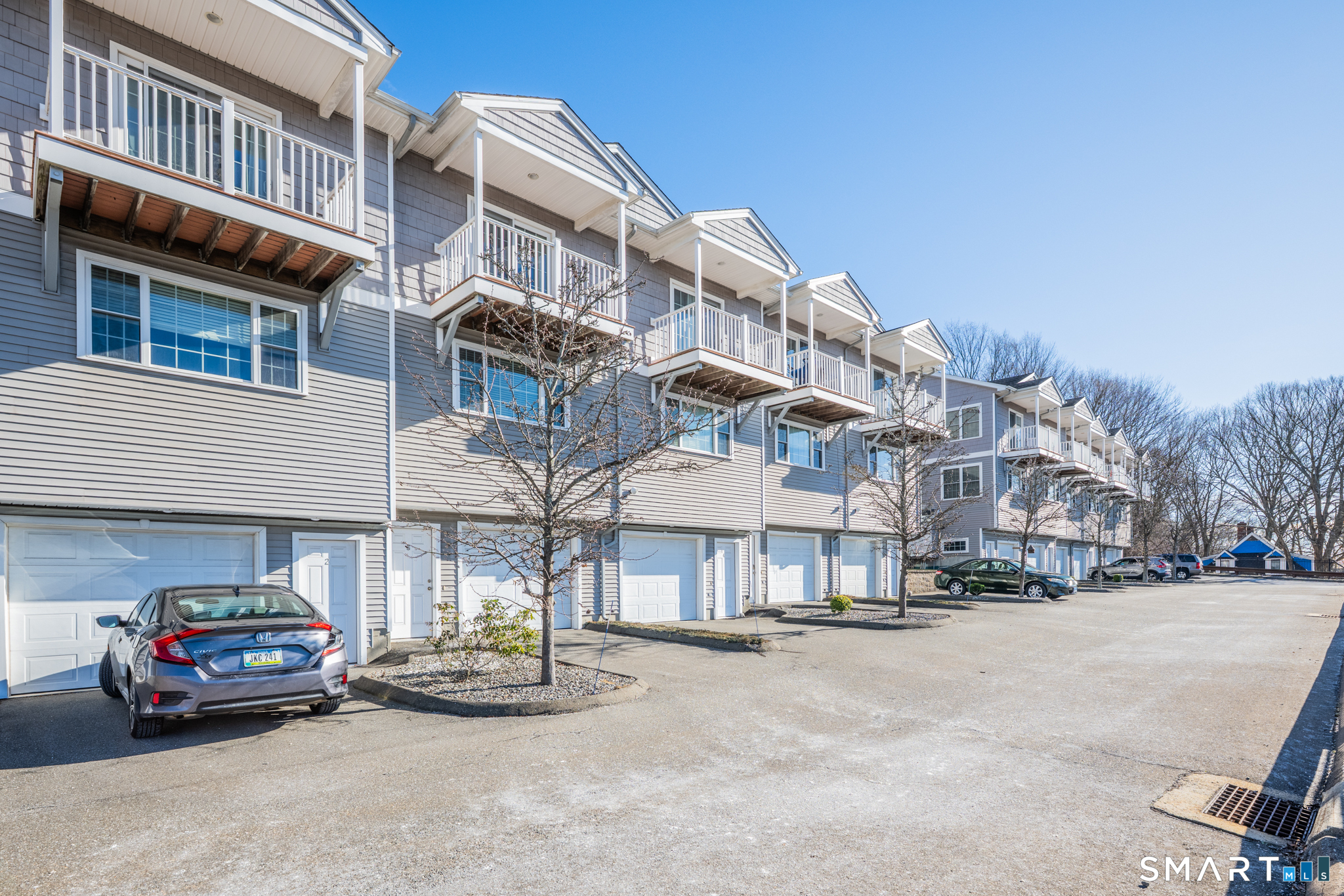 330 Crystal Avenue New London CT 06320