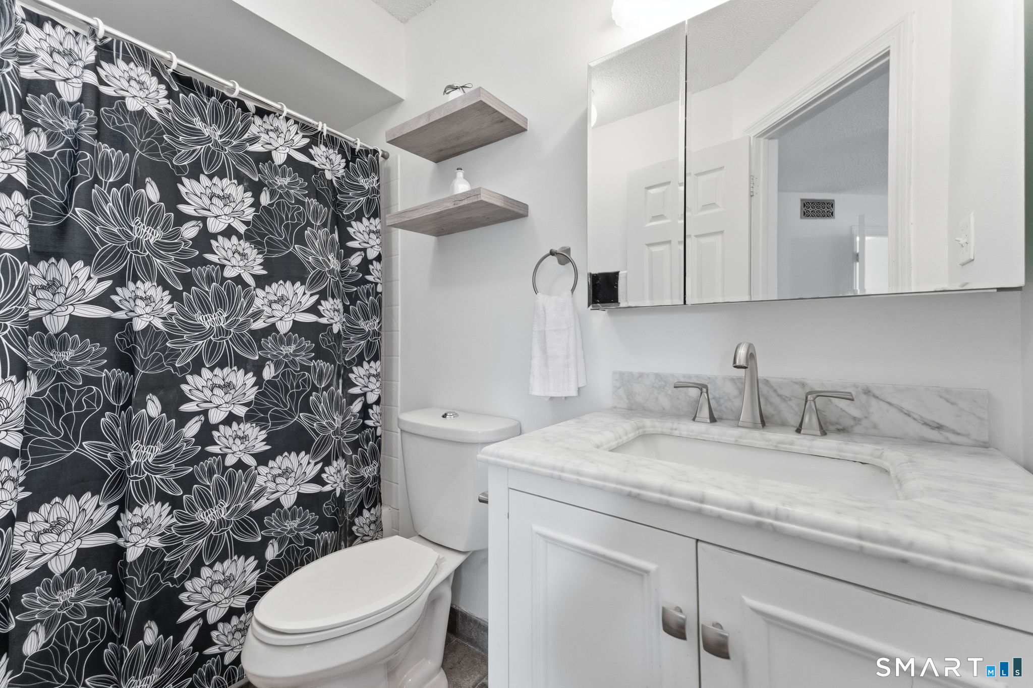 5 Carriage Crossing Lane Middletown CT 06457