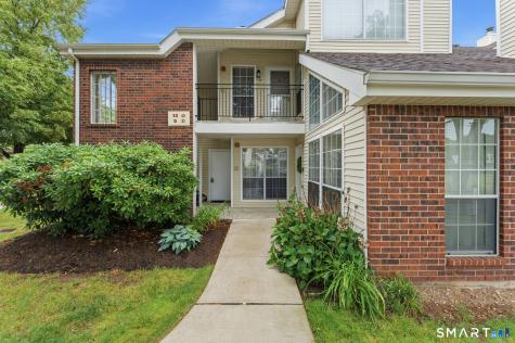 5 Carriage Crossing Lane Middletown CT 06457