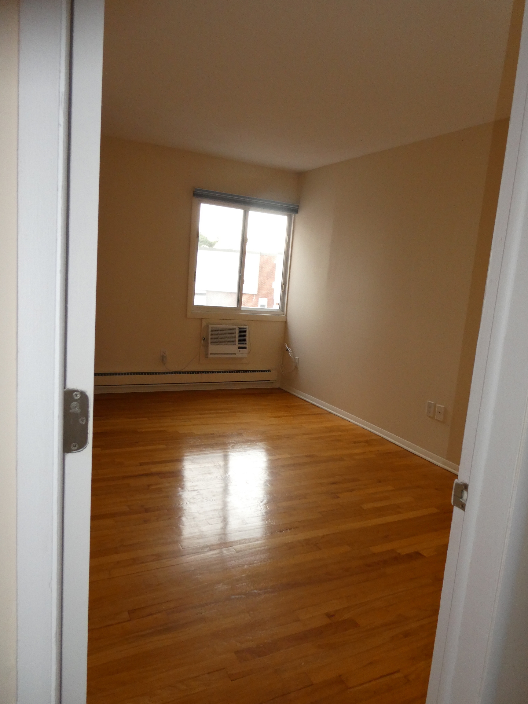 32 West Walk West Haven CT 06516