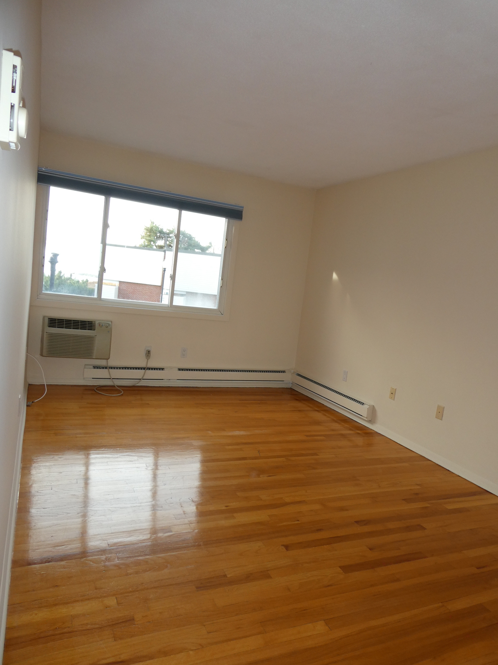 32 West Walk West Haven CT 06516