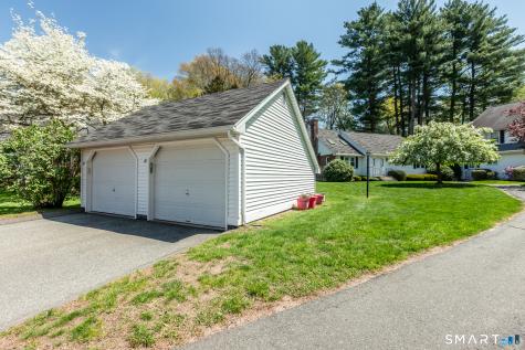81 Oldefield Farms Road Enfield CT 06082
