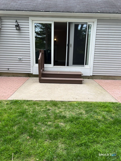 24 Patriots Square Mansfield CT 06250