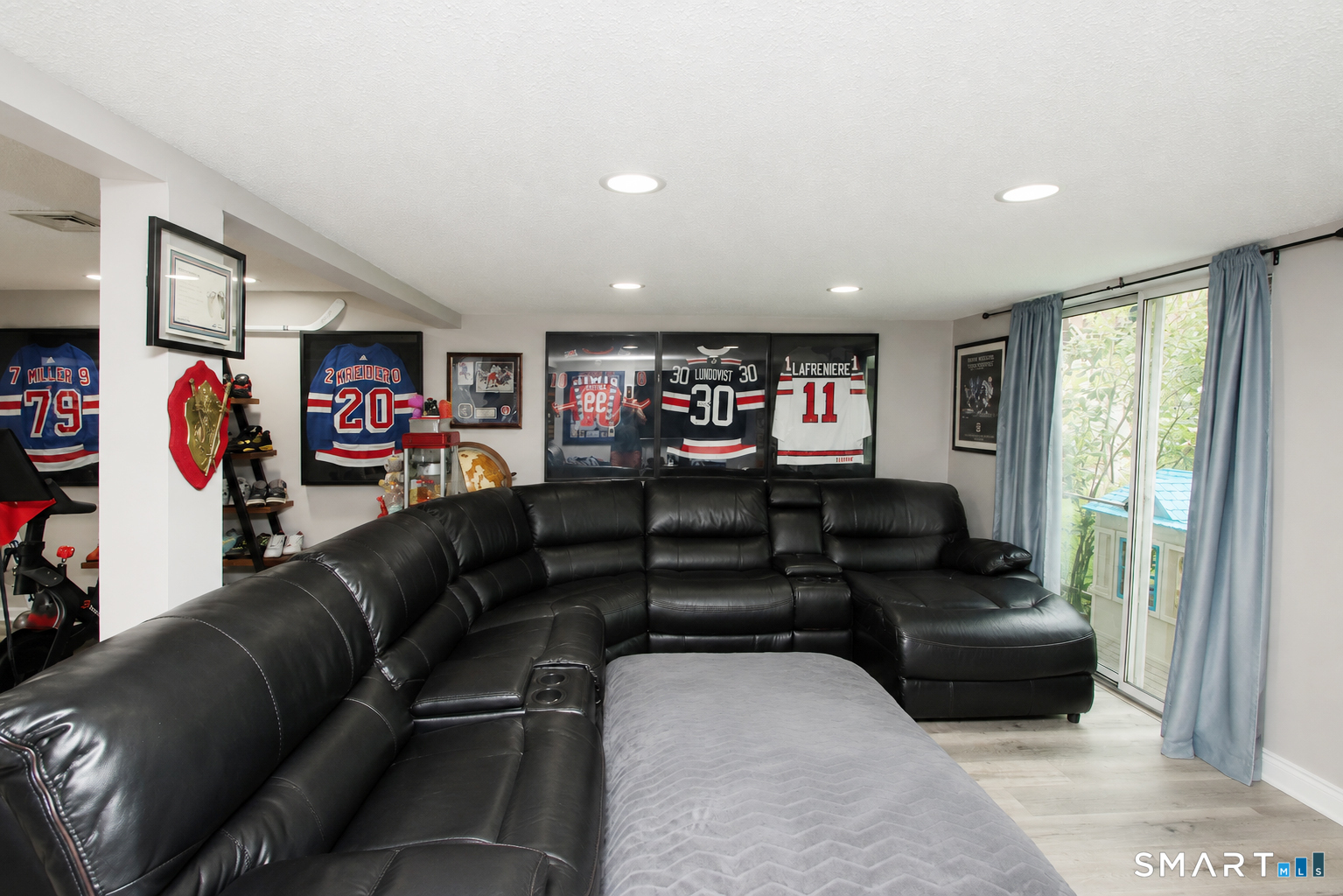 166 Old Brookfield Road Danbury CT 06811