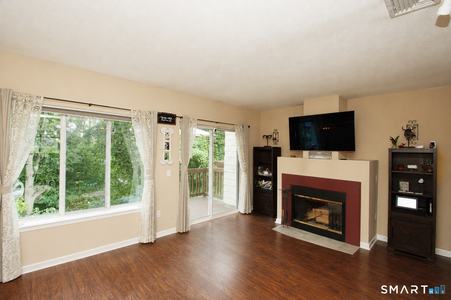 166 Old Brookfield Road Danbury CT 06811