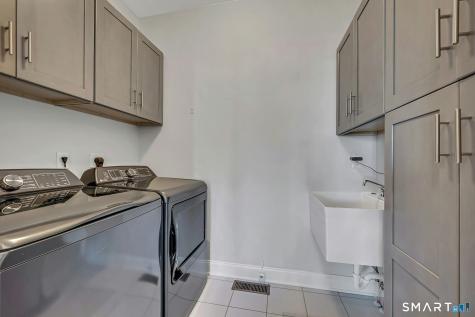 82 Winding Ridge Way Danbury CT 06810