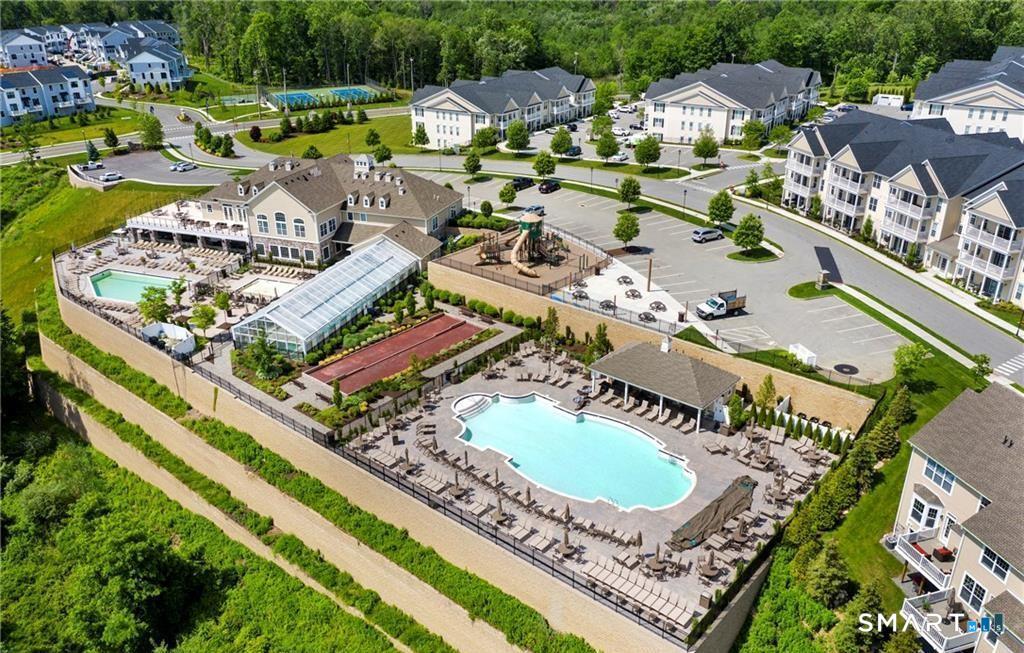 82 Winding Ridge Way Danbury CT 06810
