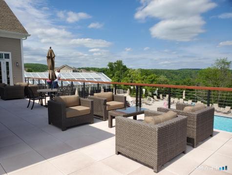 82 Winding Ridge Way Danbury CT 06810