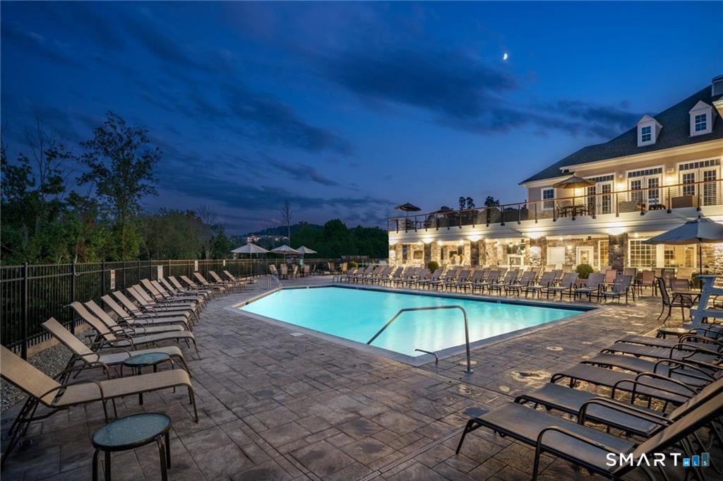 82 Winding Ridge Way Danbury CT 06810