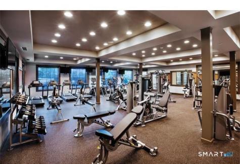 82 Winding Ridge Way Danbury CT 06810