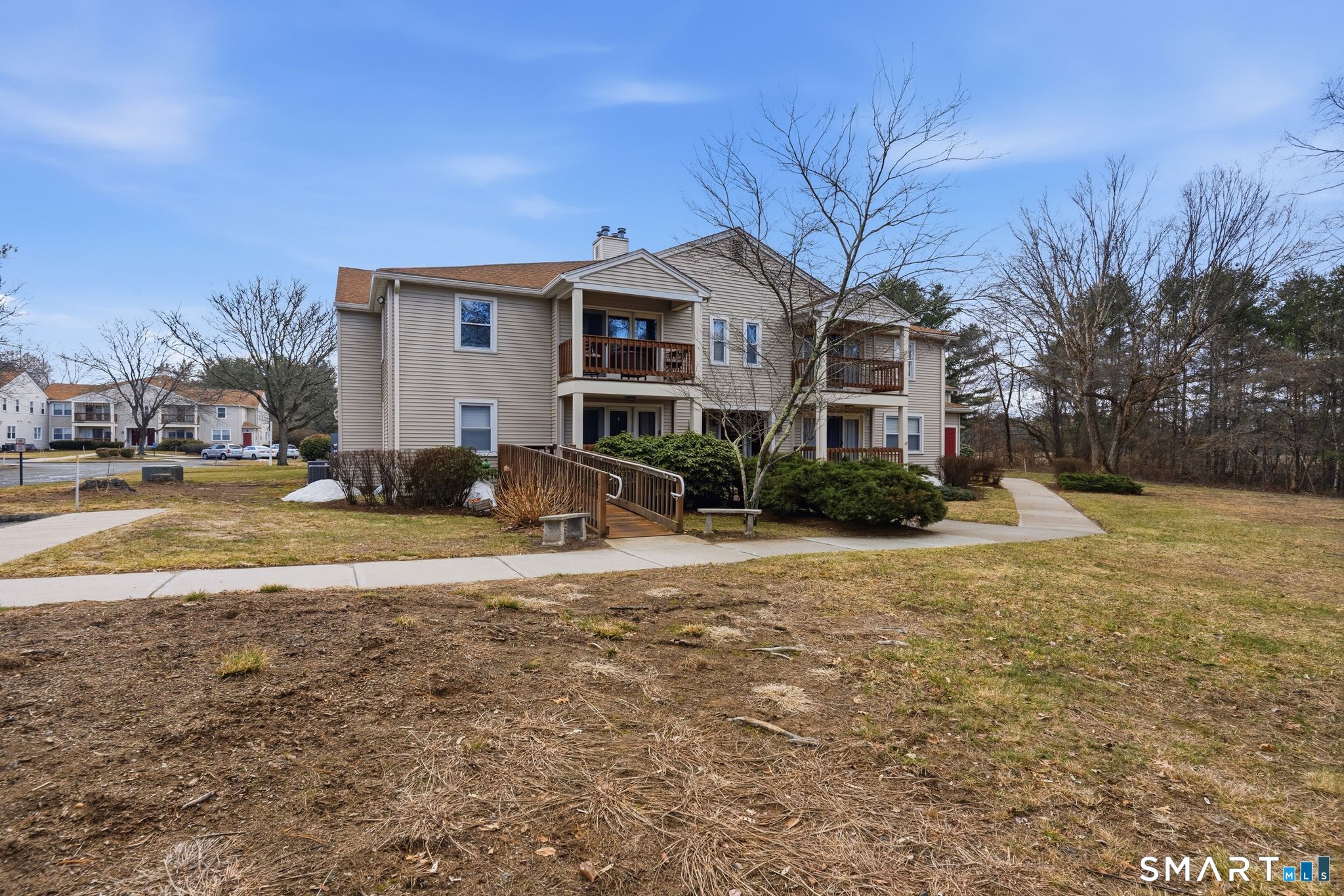 302 Ashmead Commons Enfield CT 06082