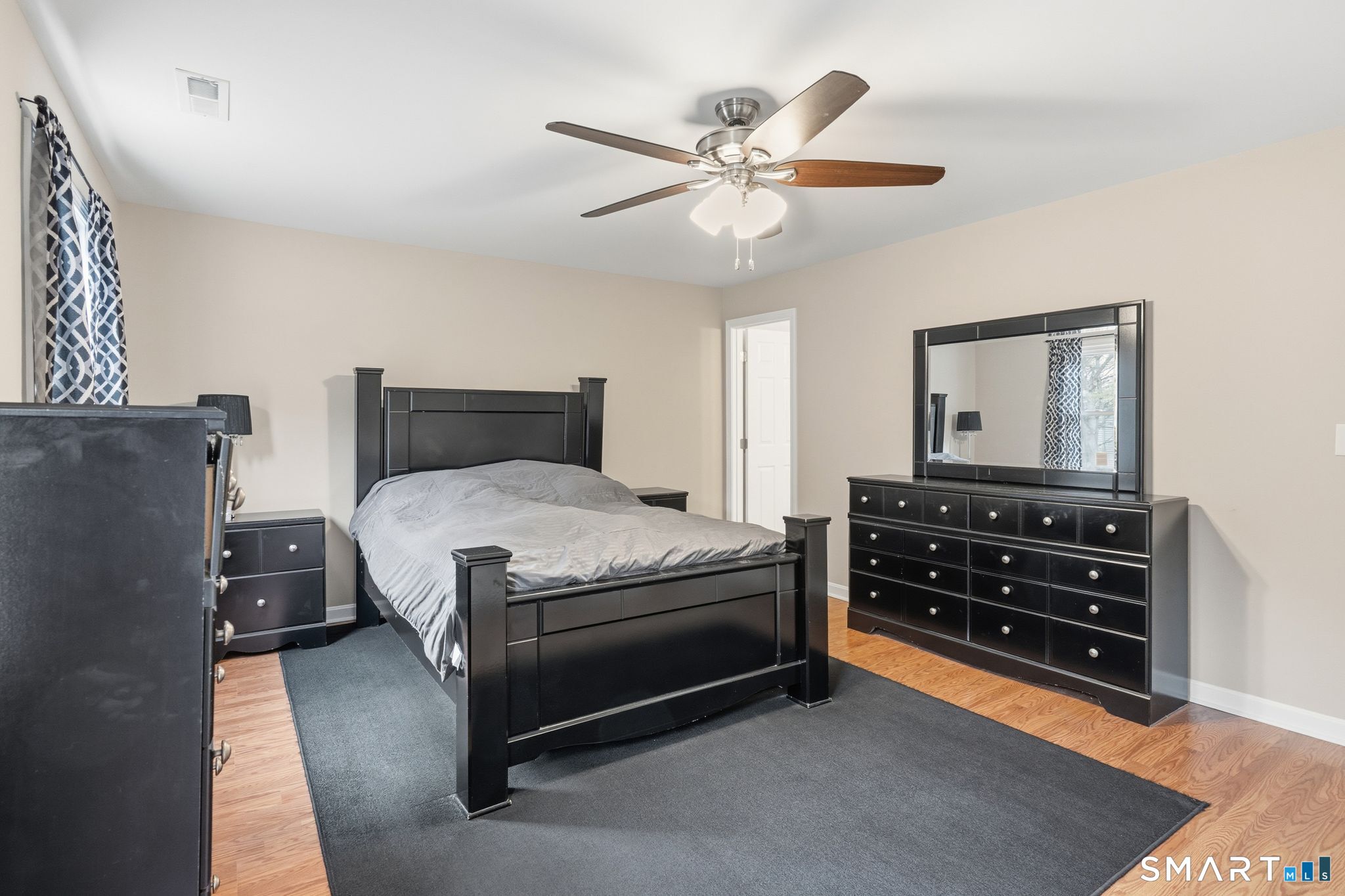 302 Ashmead Commons Enfield CT 06082