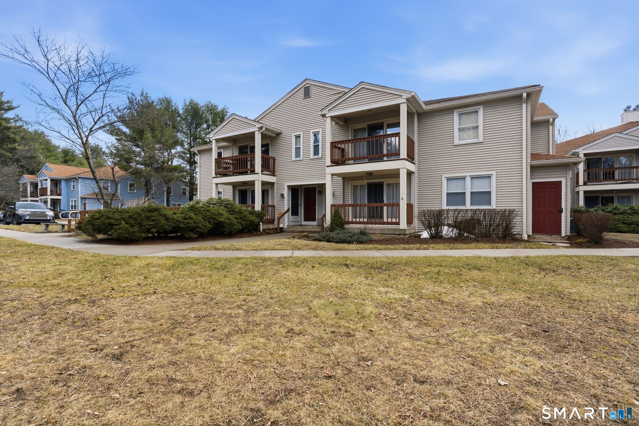 302 Ashmead Commons Enfield CT 06082