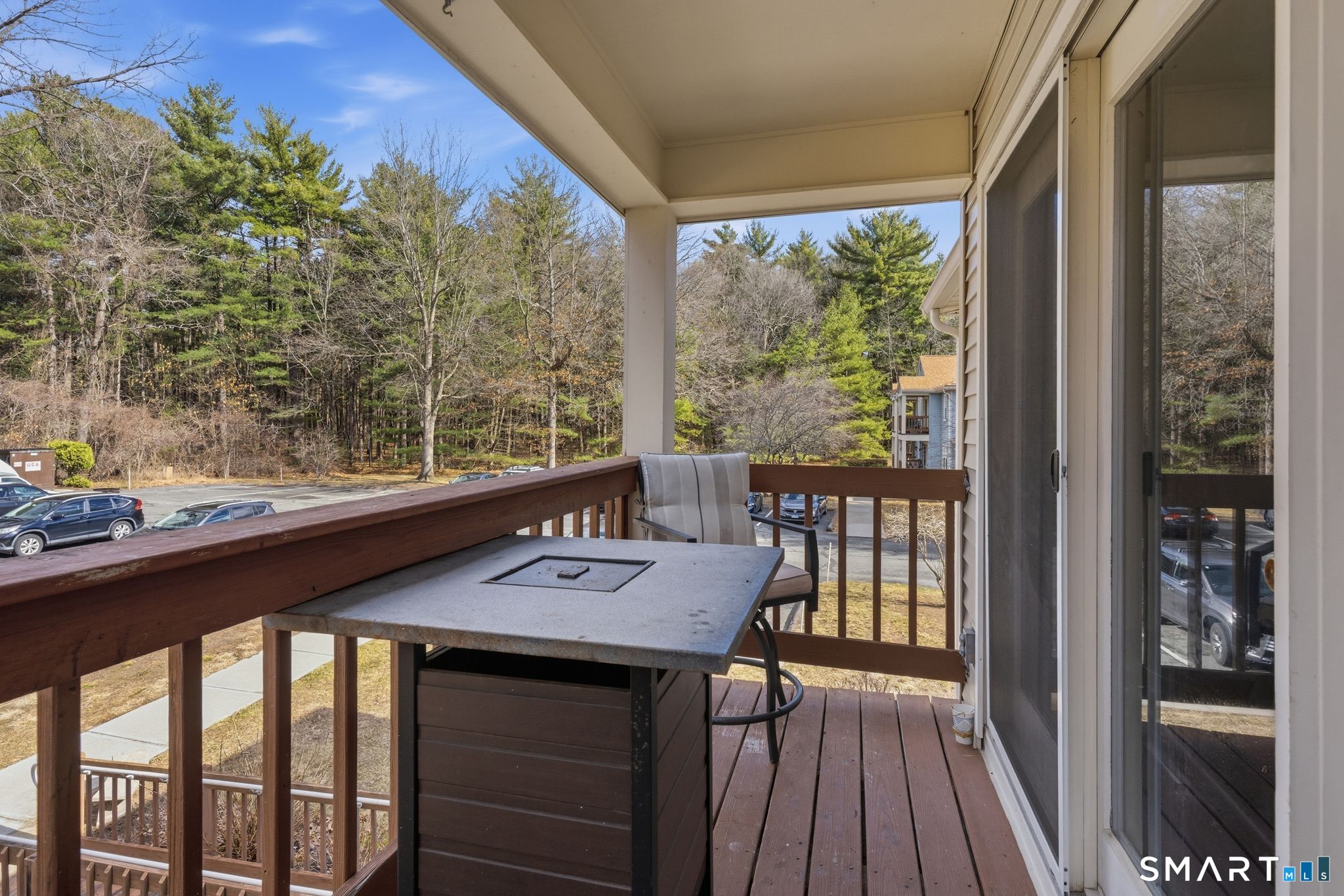 302 Ashmead Commons Enfield CT 06082