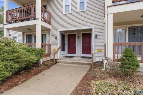 302 Ashmead Commons Enfield CT 06082