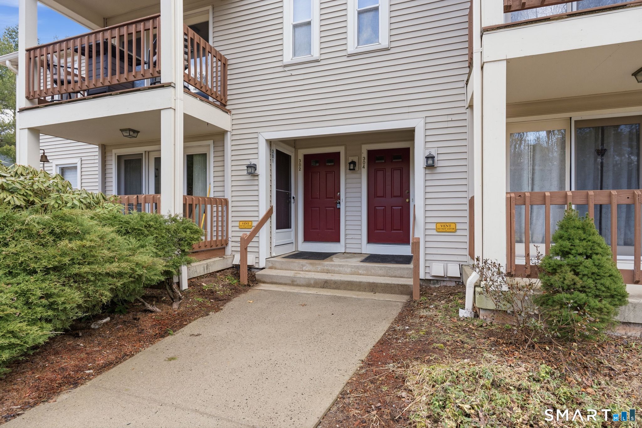 302 Ashmead Commons Enfield CT 06082