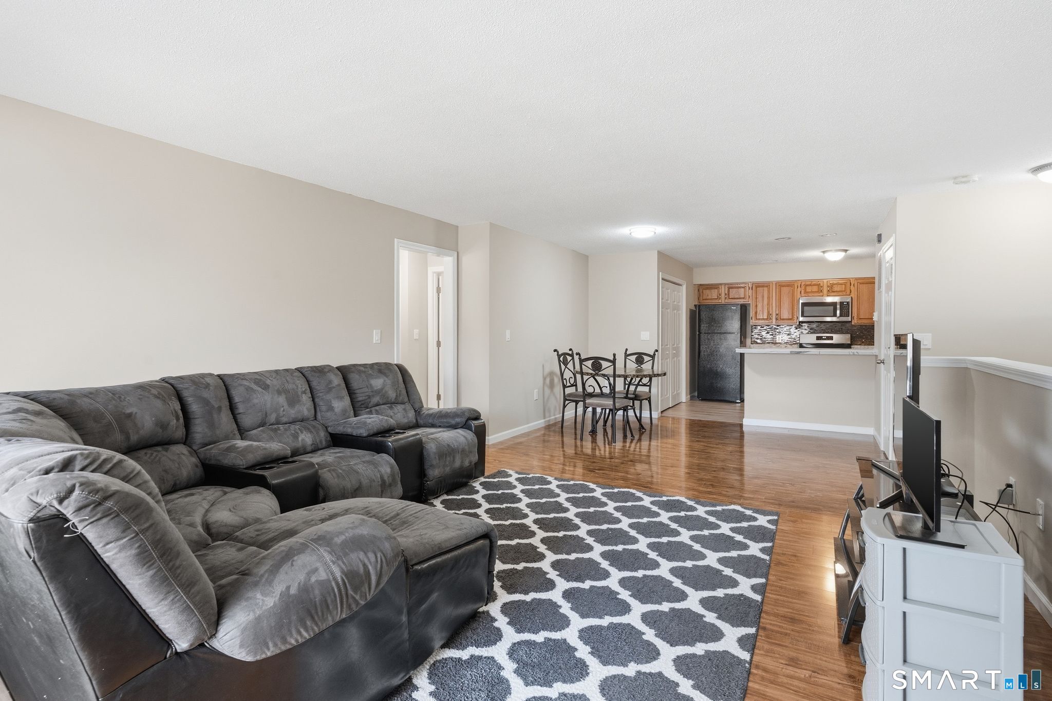 302 Ashmead Commons Enfield CT 06082