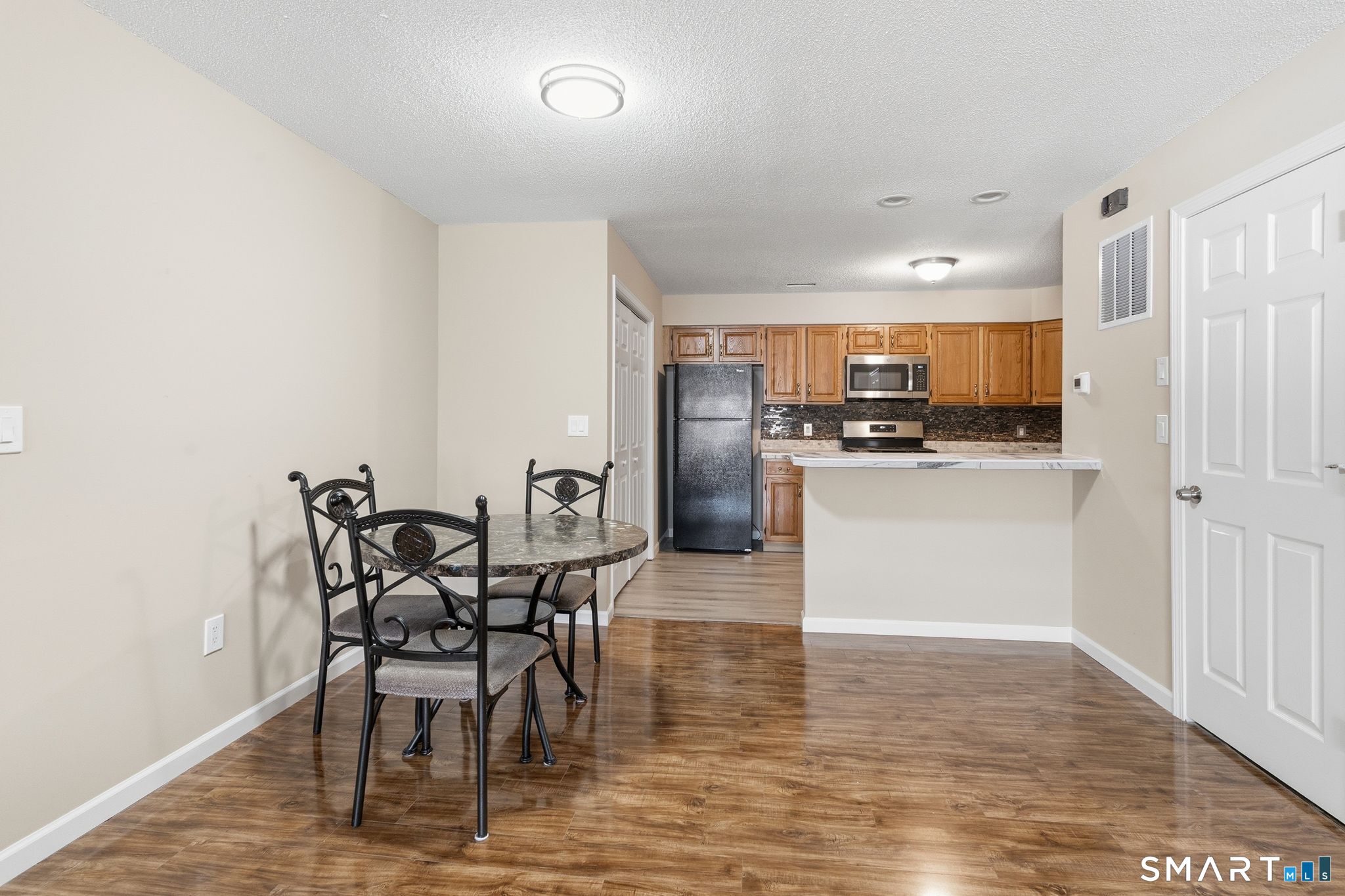 302 Ashmead Commons Enfield CT 06082