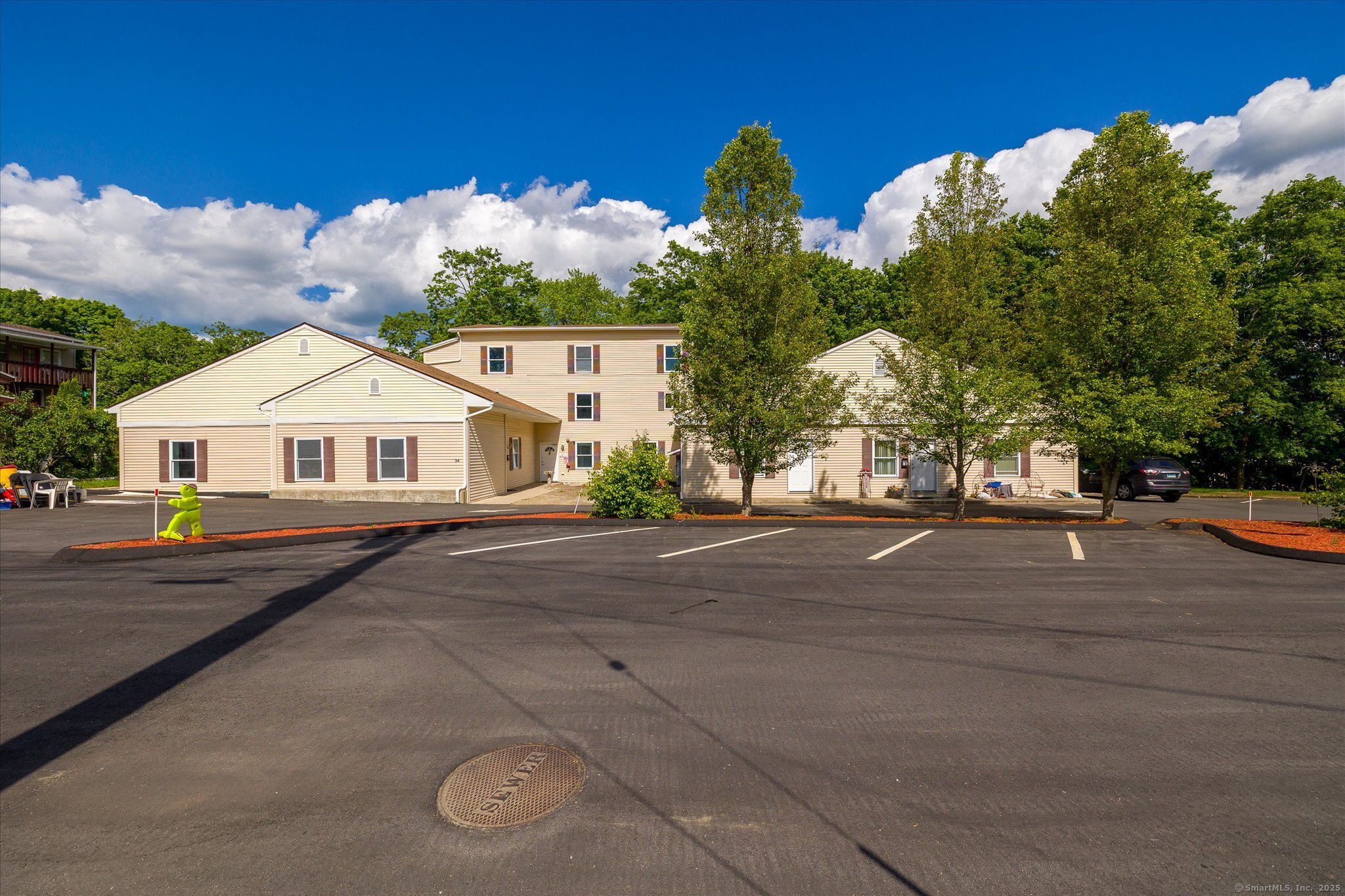 34 Pleasant Street Plainfield CT 06374