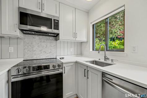 102 Rowayton Woods Drive Norwalk CT 06854