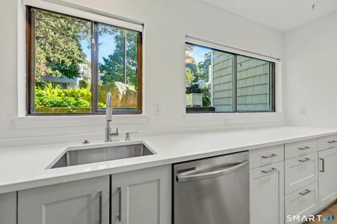 102 Rowayton Woods Drive Norwalk CT 06854