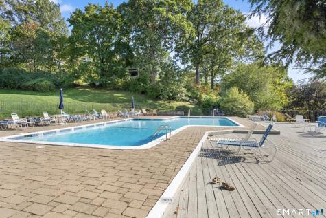 102 Rowayton Woods Drive Norwalk CT 06854