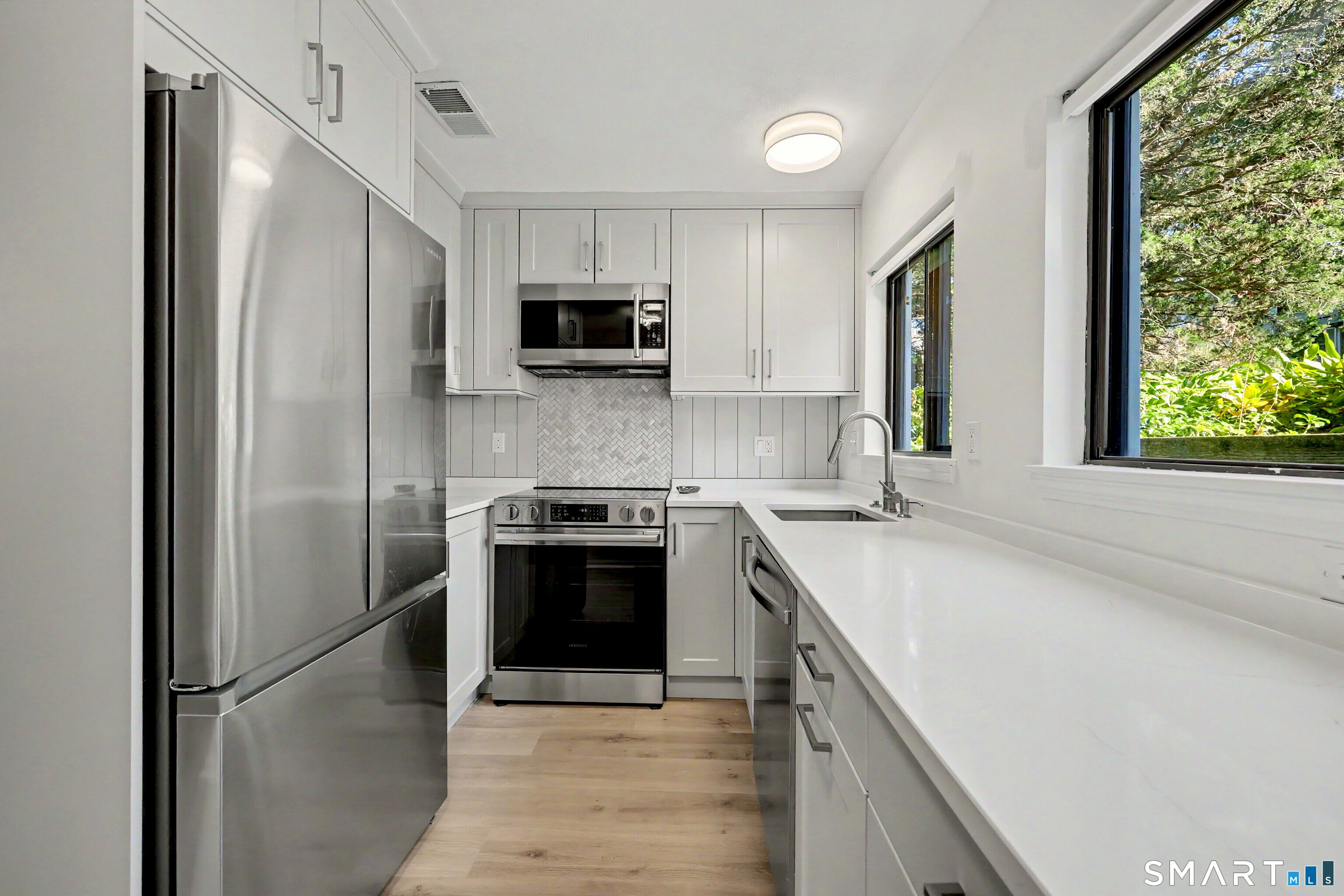 102 Rowayton Woods Drive Norwalk CT 06854