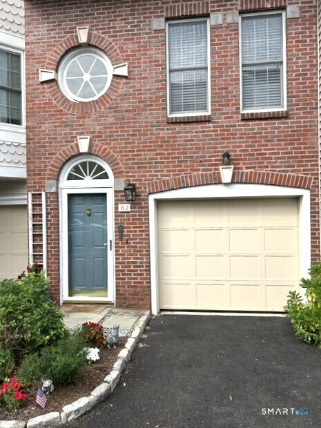 82 Bywatyr Lane Bridgeport CT 06605