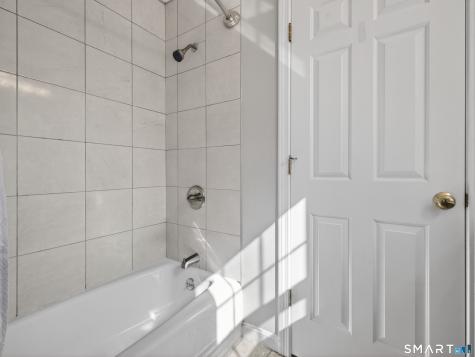 18 Forestview Drive Norwich CT 06360