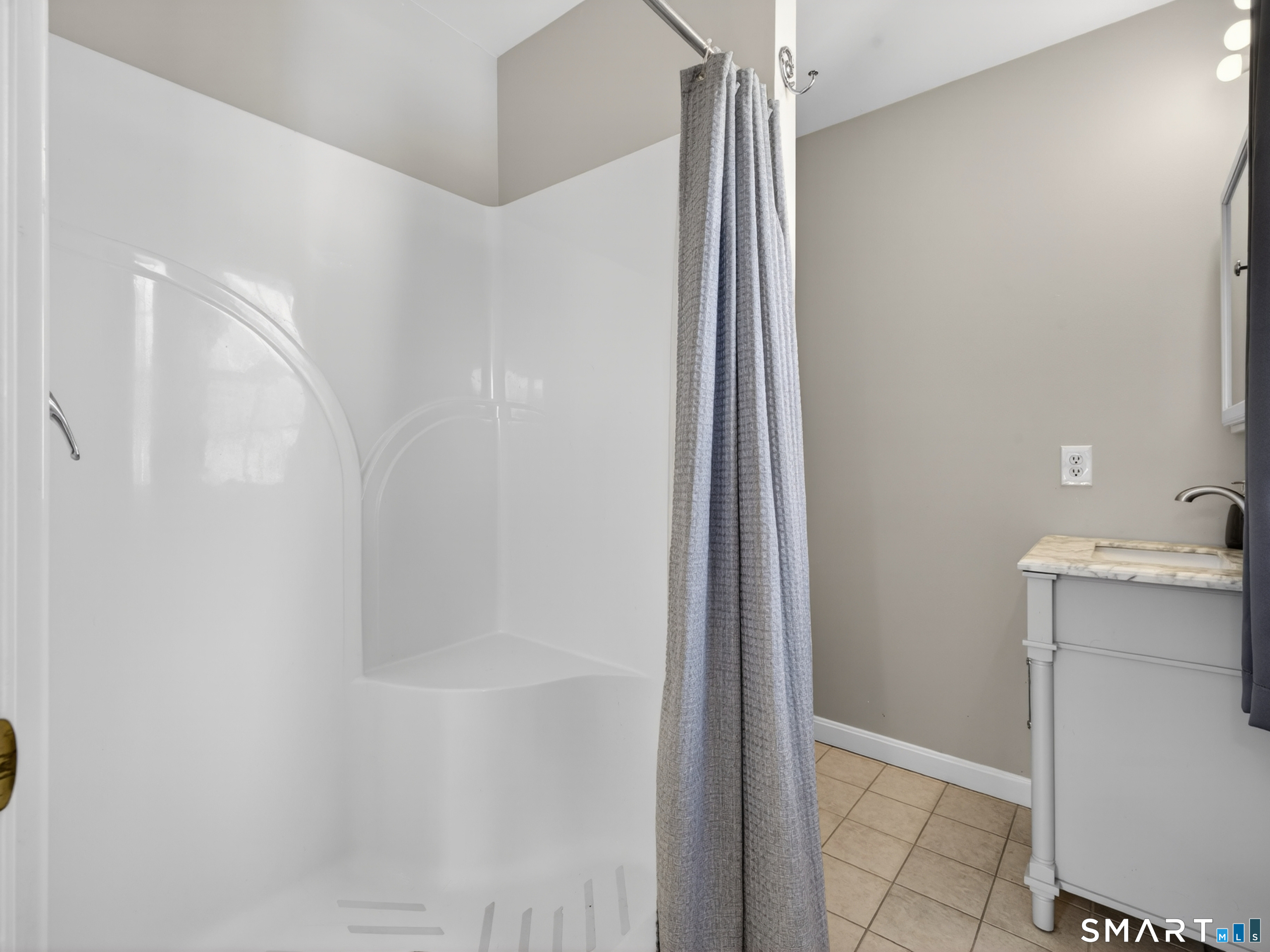 18 Forestview Drive Norwich CT 06360