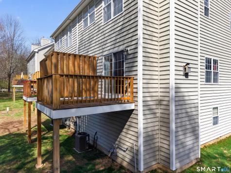 18 Forestview Drive Norwich CT 06360