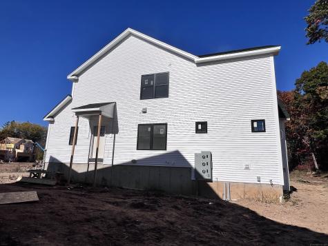 33 Village Circle Guilford CT 06437