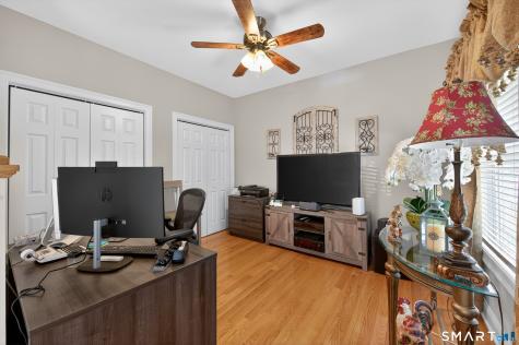 139 Mulholland Way North Haven CT 06473