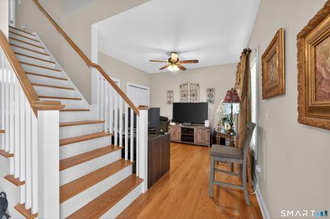 139 Mulholland Way North Haven CT 06473