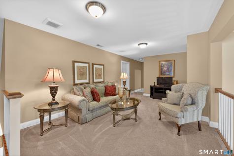 139 Mulholland Way North Haven CT 06473