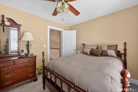 139 Mulholland Way North Haven CT 06473