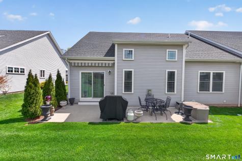 139 Mulholland Way North Haven CT 06473